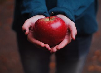 Conspiracies on an apple for love