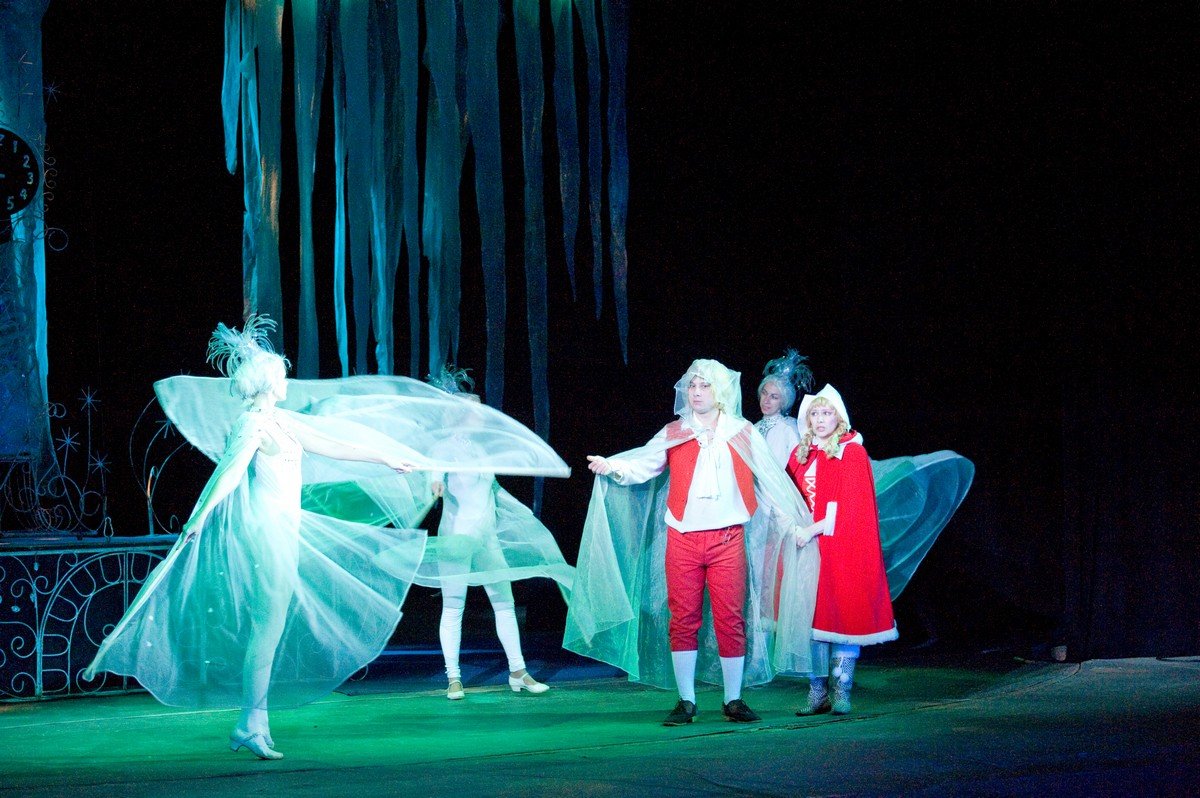 About Schwartz's play The Snow Queen