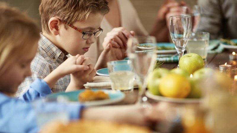 How to pray before meals