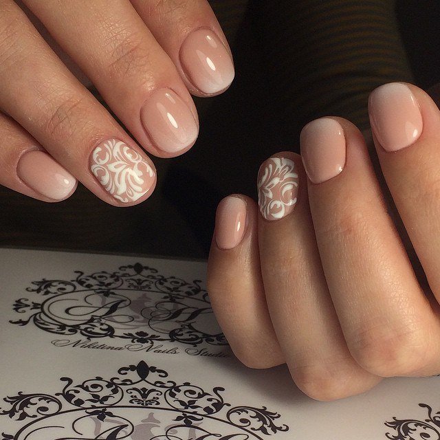 Delicate ombre with white convex monograms