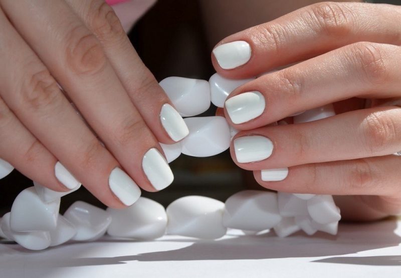 Classic white manicure for short nails