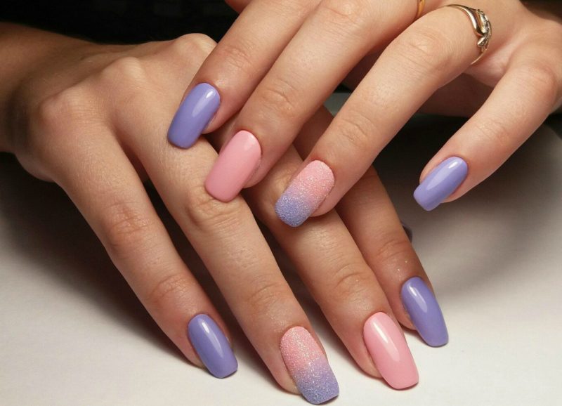 Gentle manicure with ombre and powder