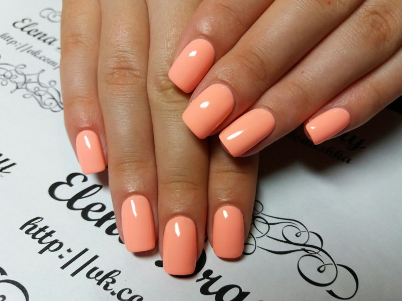 Orange nails