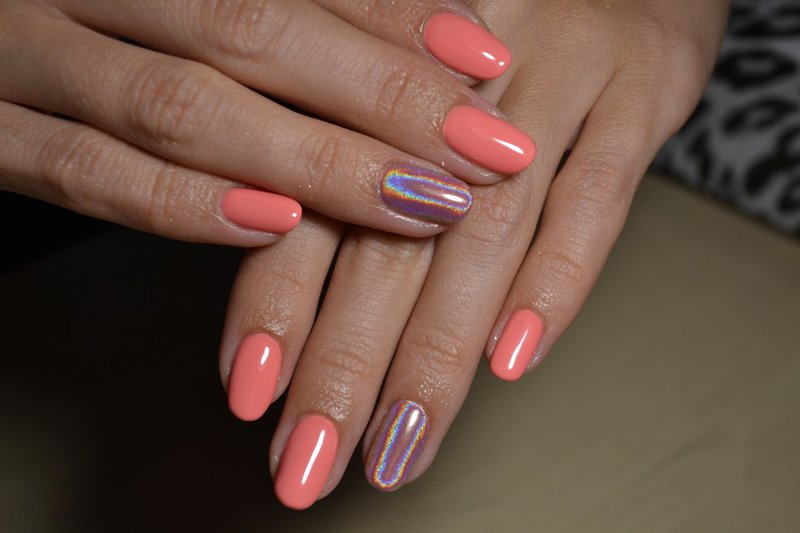 Peach manicure with rub