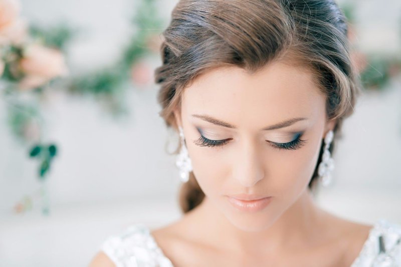 Wedding make-up for green eyes