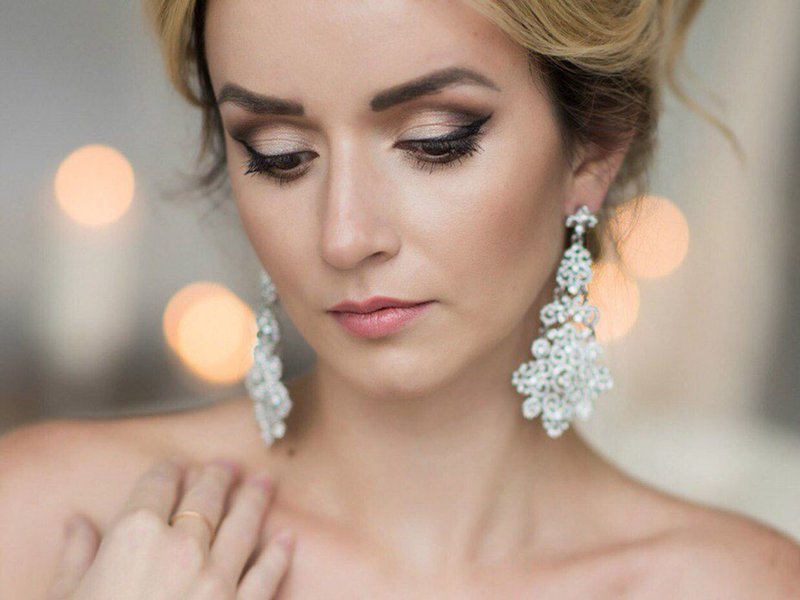 Wedding makeup for brown eyes