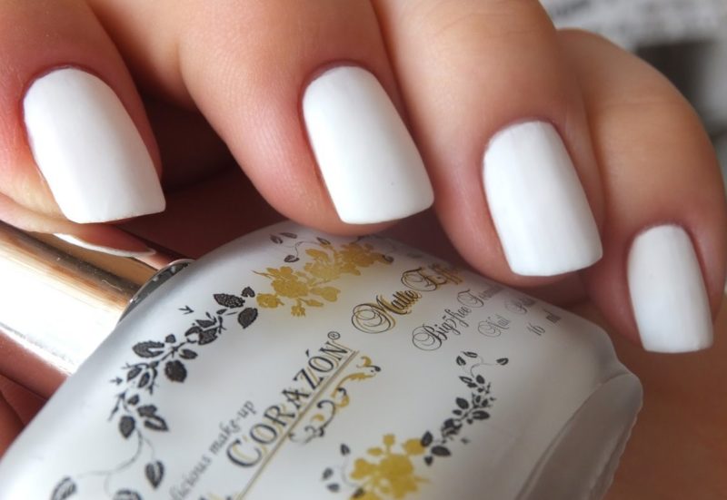 White manicure