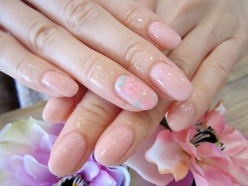 Delicate nails