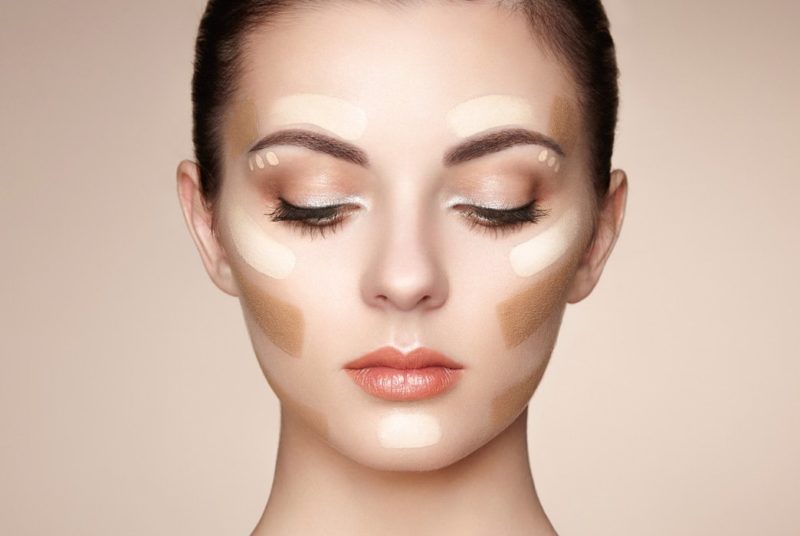 Facial sculpting concealer