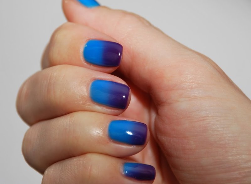 Blue violet thermal varnish