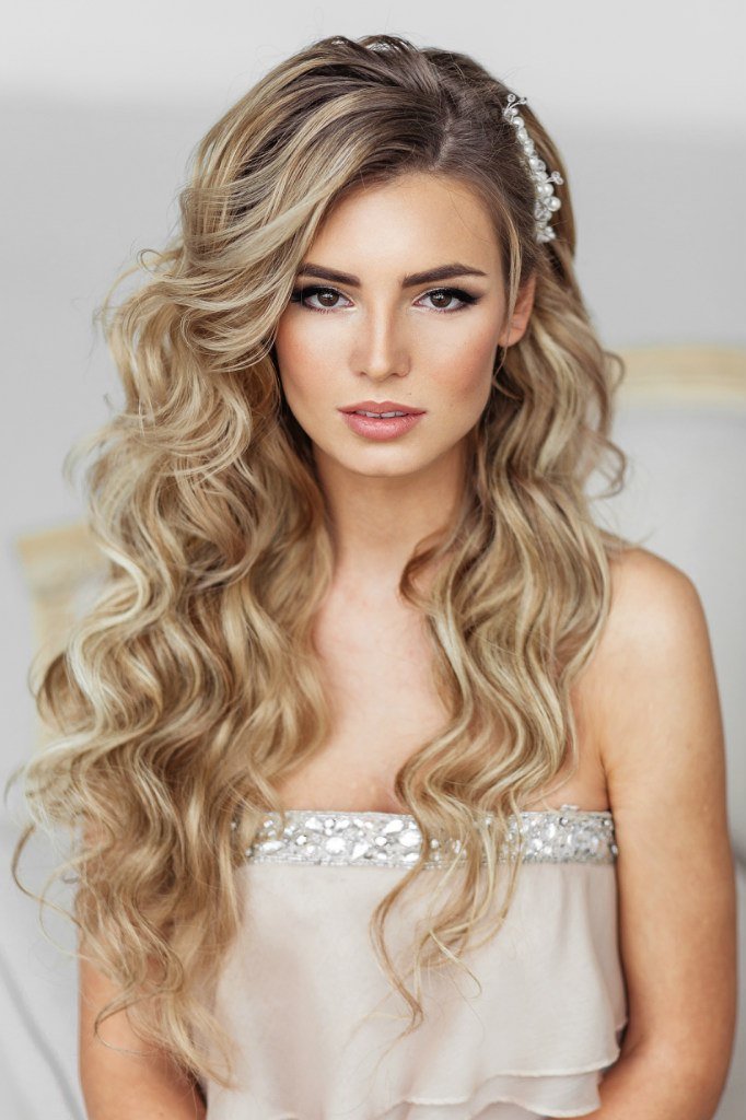 Wedding makeup for blondes with brown eyes