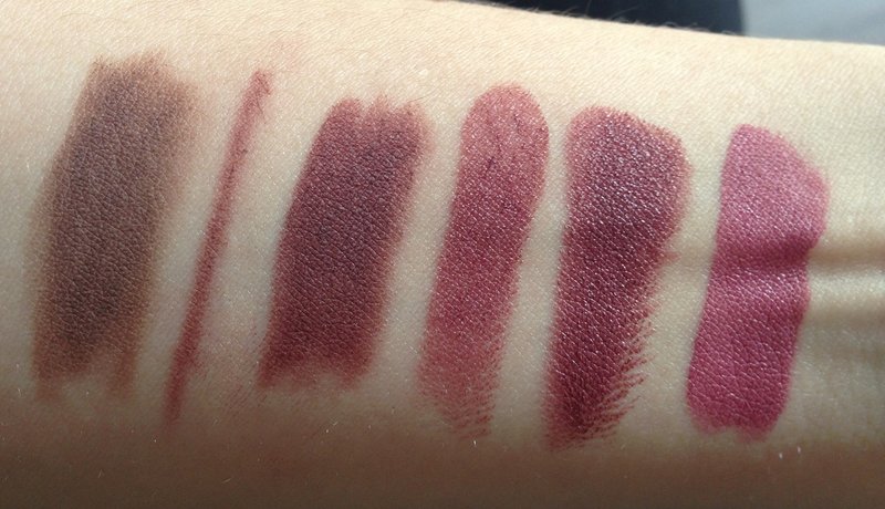 Delicate shades of lipstick for brunettes