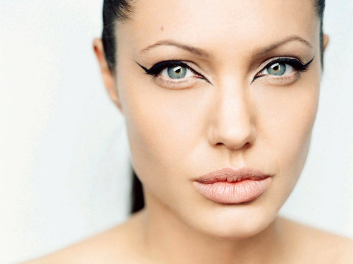 Angelina Jolie Makeup