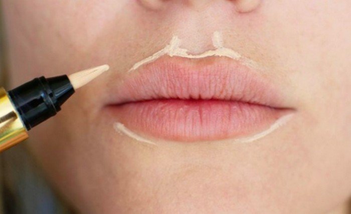 Apply concealer around lips