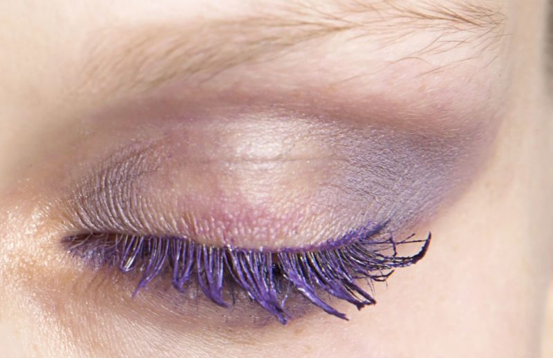 Lilac makeup with purple mascara