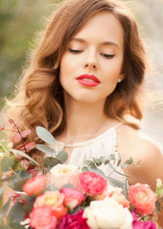 Coral Red Lip Makeup