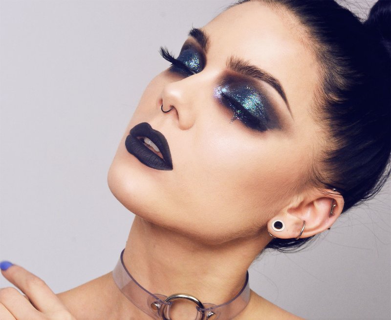 Smoky ice in blue shades with shimmer and dark lipstick.