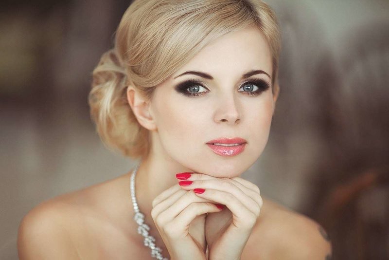 Wedding makeup for blondes