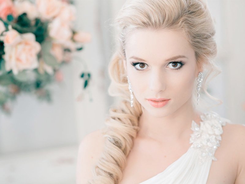 Wedding makeup for blondes