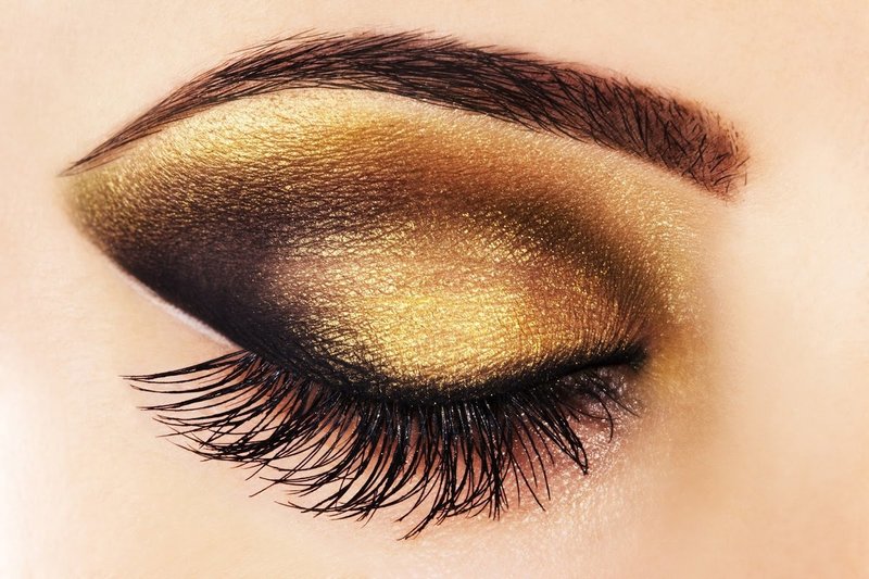 Cat's eye in brownish-golden hues