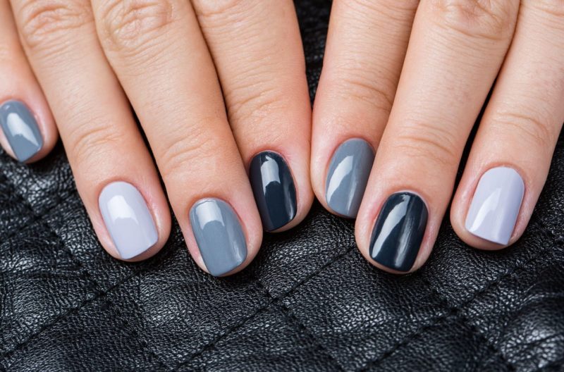 Fashionable manicure in gray tones for short nails