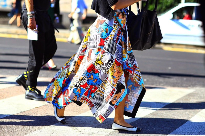 Bright Comic Print Long Skirt