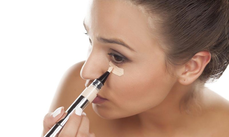 Concealer Application