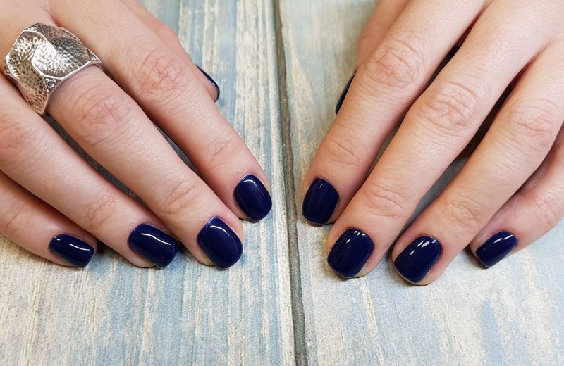 Dark blue manicure