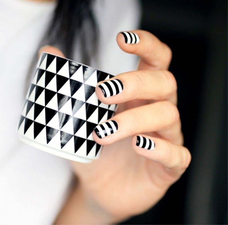 Black and White Striped Nail Design