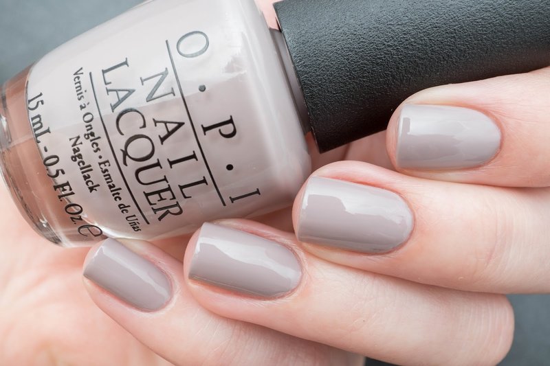 Solid taupe manicure