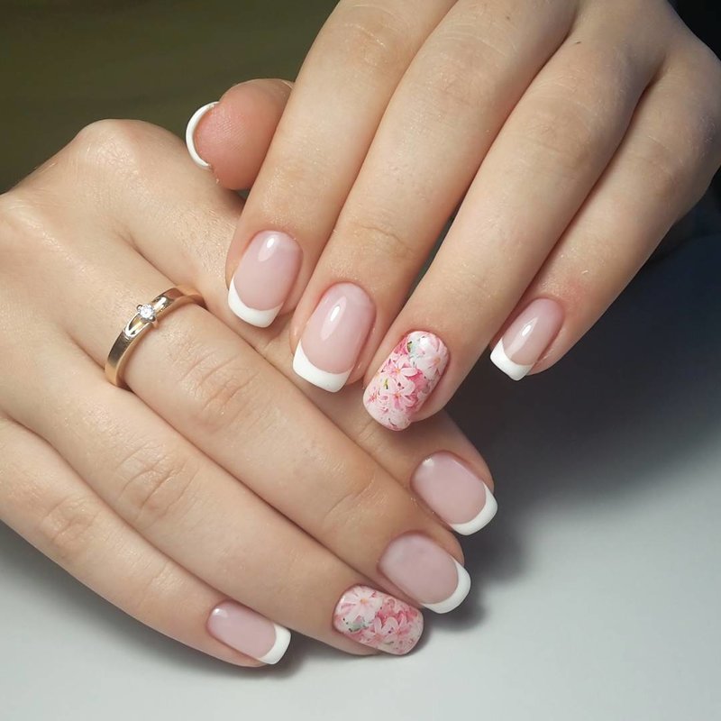 French manicure with shellac with color print