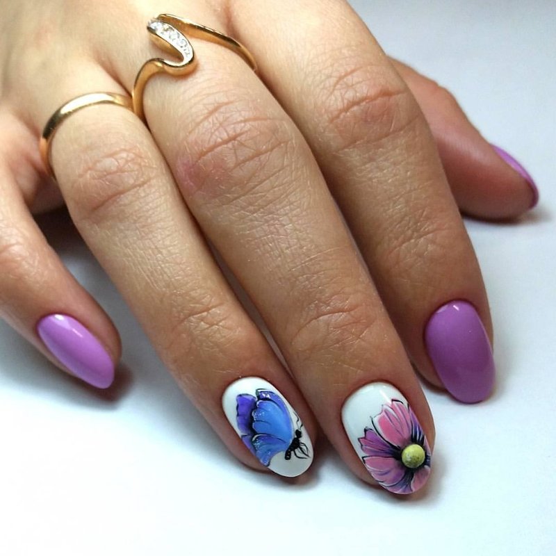 Bright floral manicure