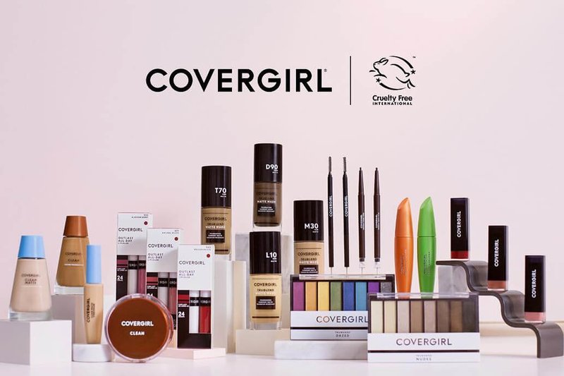 Set for everyday and evening makeup from Cover Girl