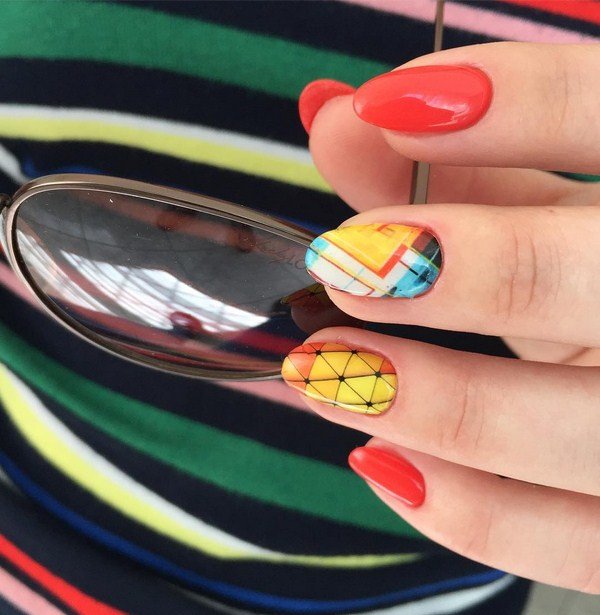 Manicure summer geometry