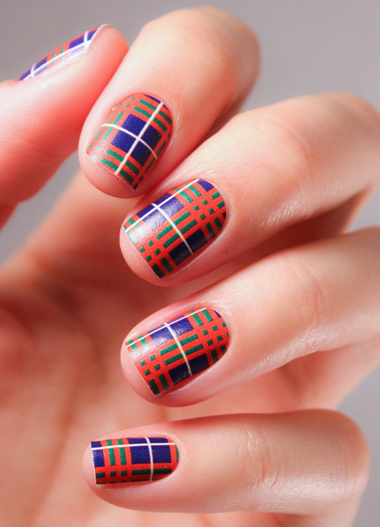 Manicure Scottish cage