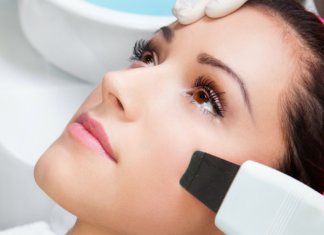 Recommendations after facial cleansing by a beautician