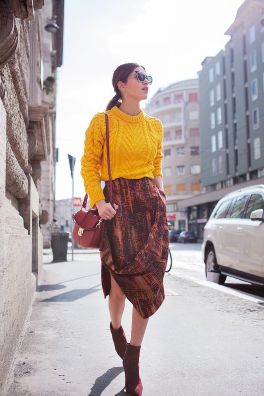 Crop sweater with street style skirt