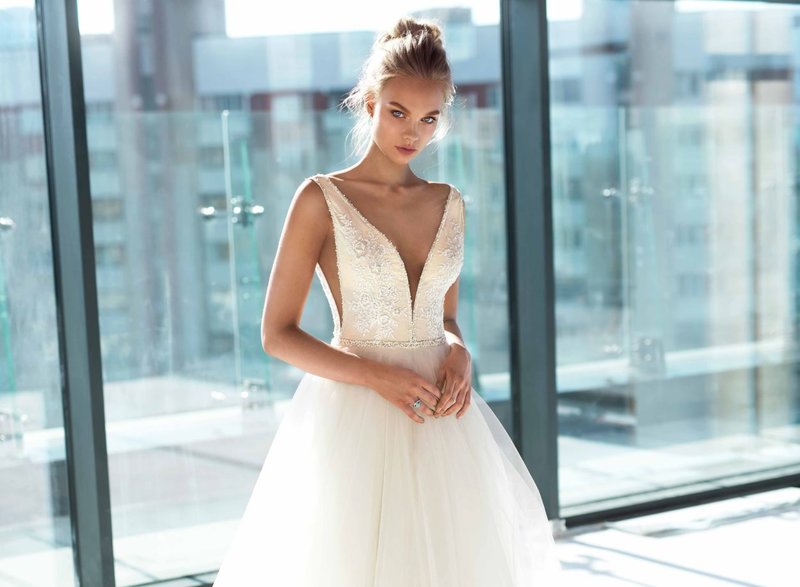 Wedding dress with a neckline