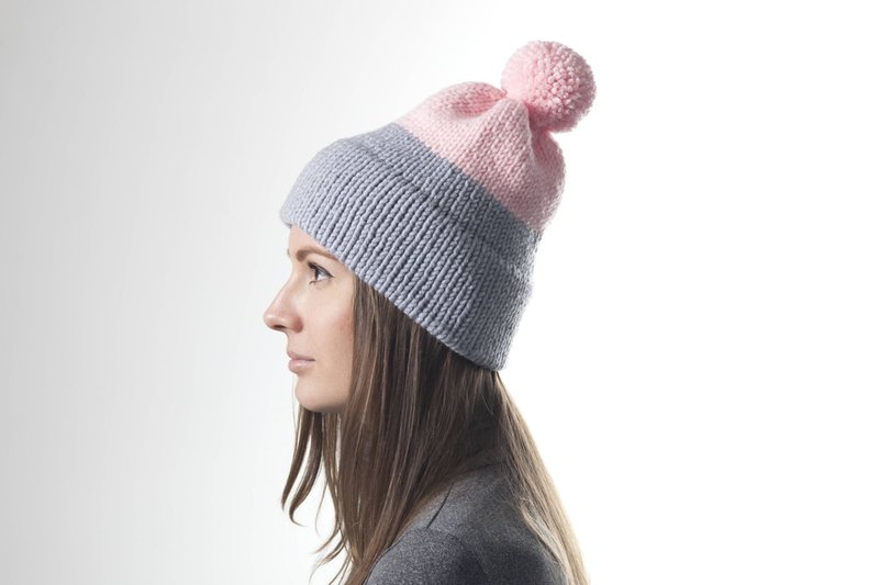 Hat gray with pink