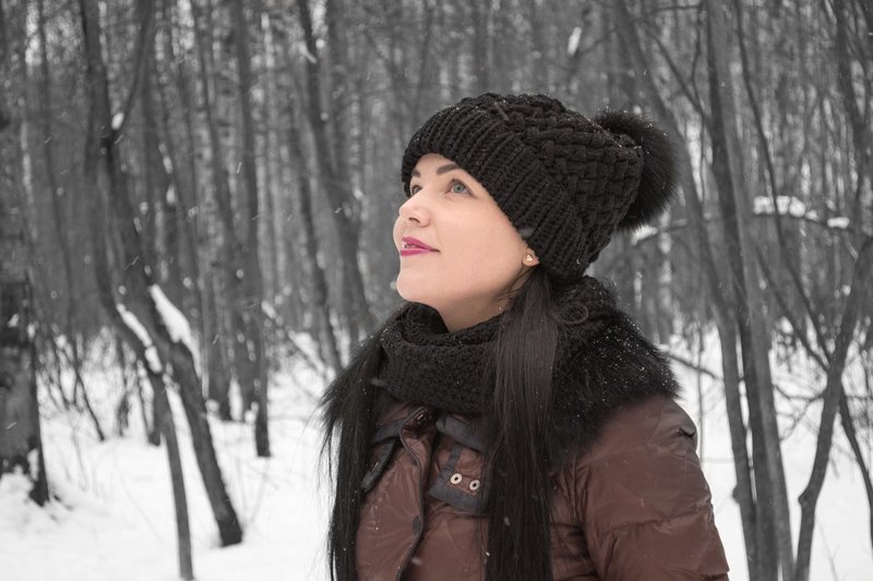 Black hat and snood