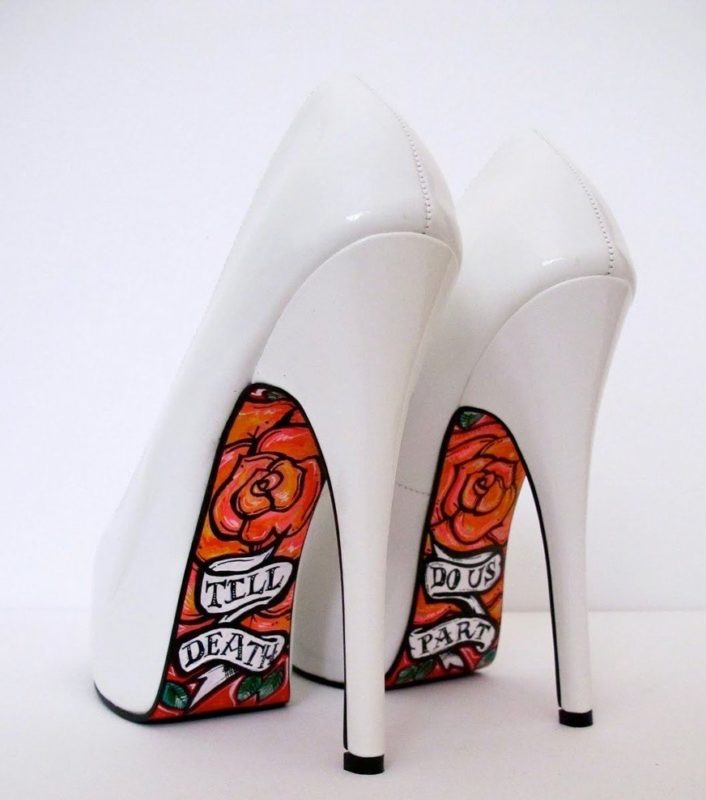 Shoes with artistic soles