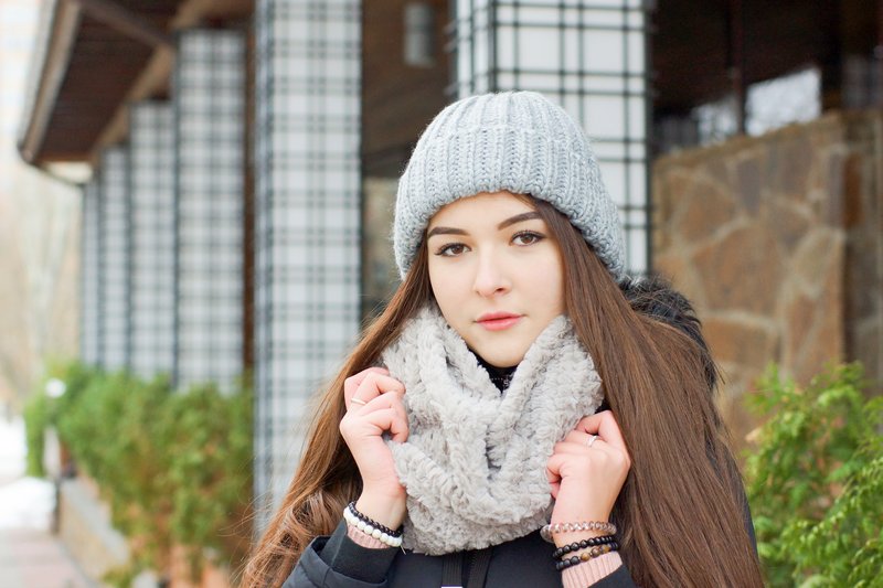 Light gray hat