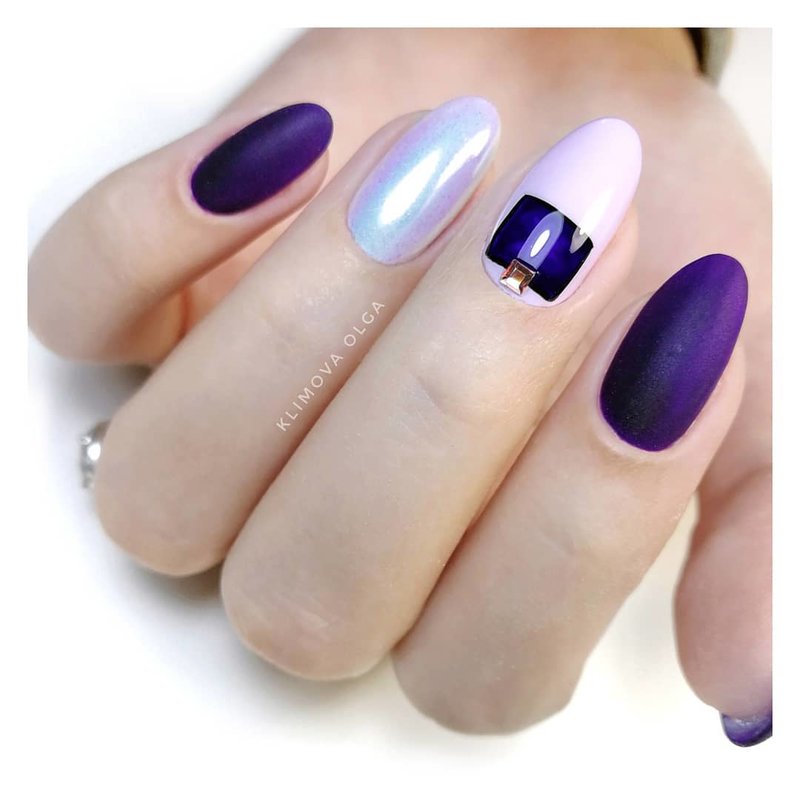 Purple manicure with a rub