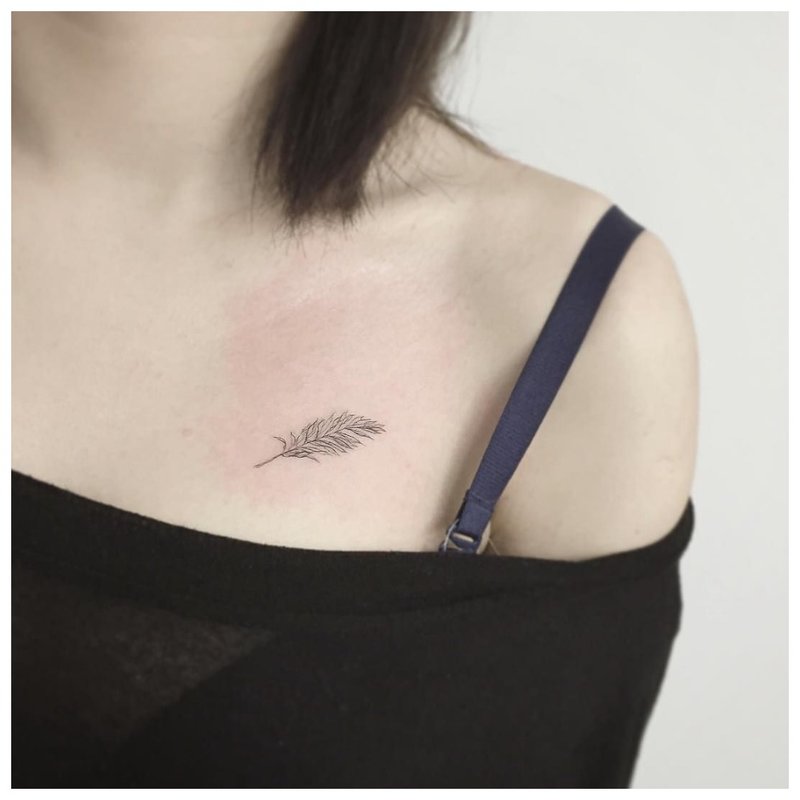 Gentle tattoo pen under the collarbone