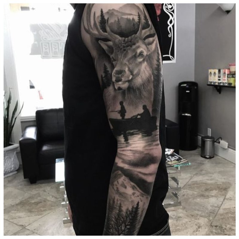 Symbolic tattoo on a man’s arm