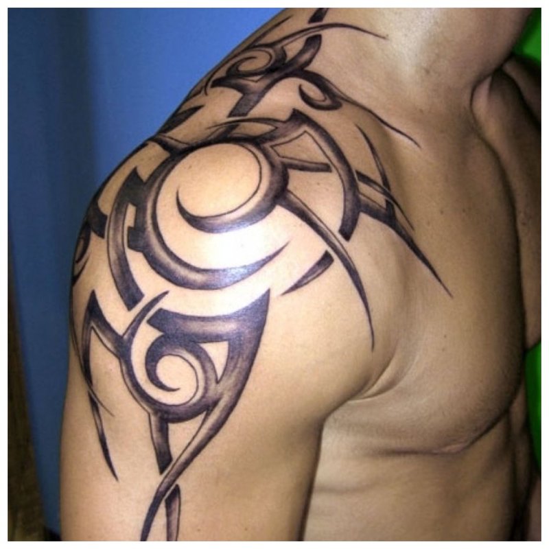 Tribal Shoulder Tattoo