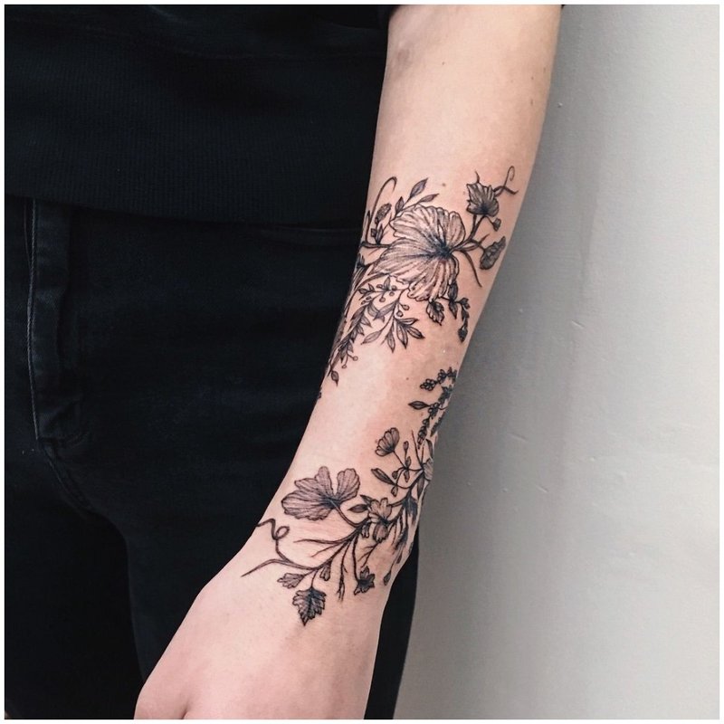 Lower Elbow Contour Tattoo