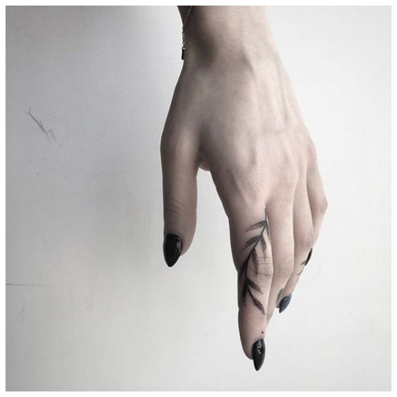 Finger tattoo