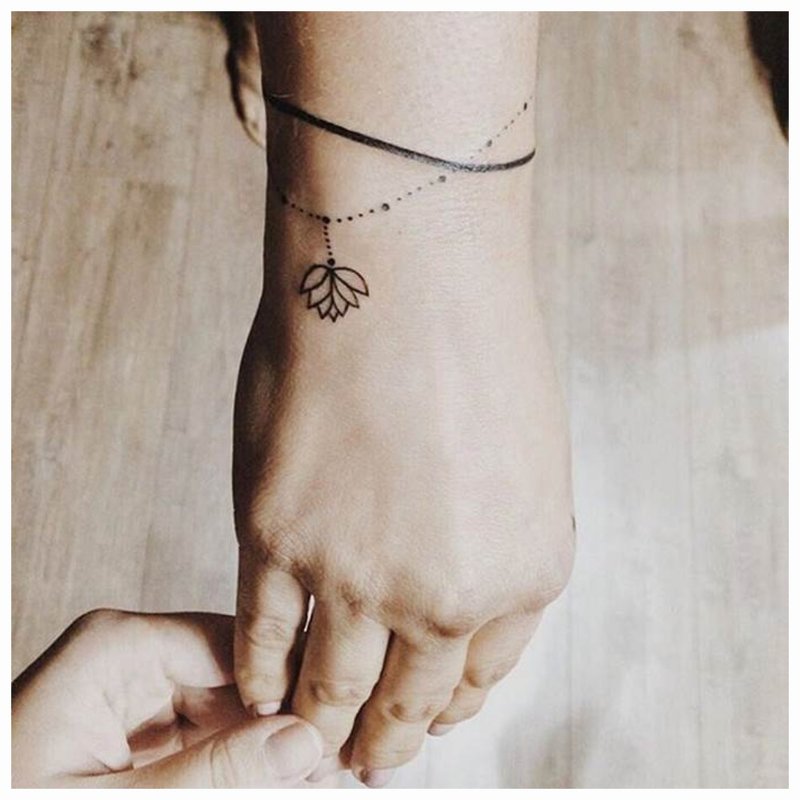 Tattoo bracelet