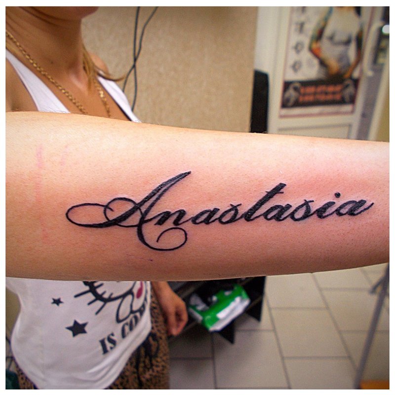 Tattoo Anastasia on the arm